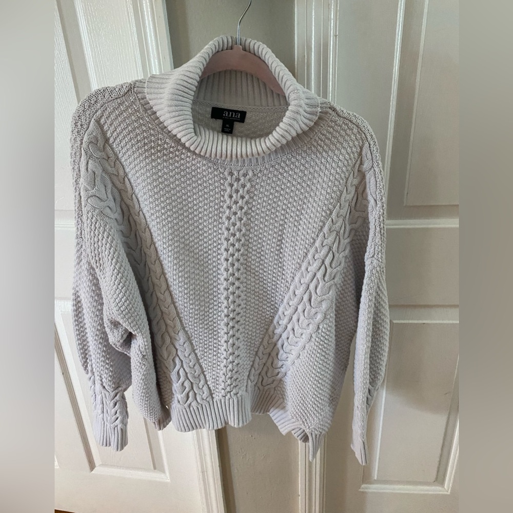 Sweater Women’s XL  Perfect with high waisted pants